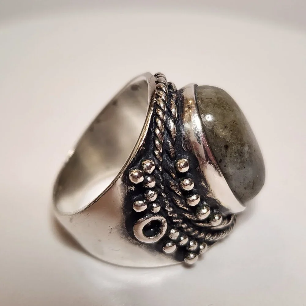 925 Silver Gray Stone Ring